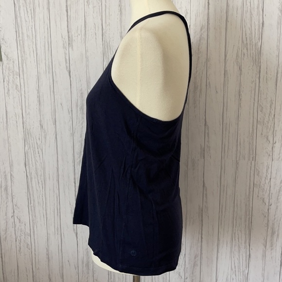 Lululemon top - Picture 2 of 3
